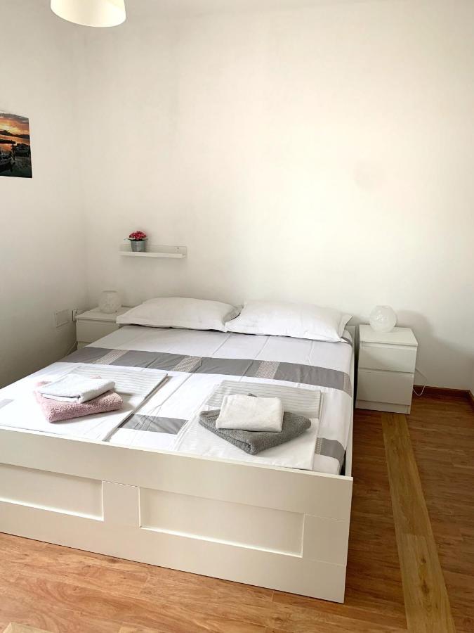 Apartments Cvijet Mora Сресер Экстерьер фото